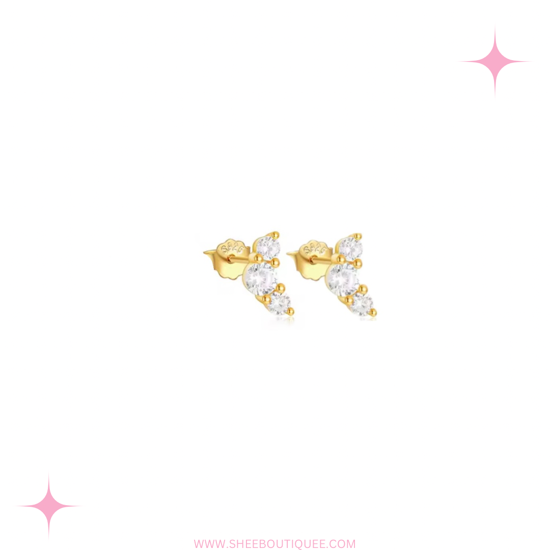 ESSENTIAL CURVE STUDS