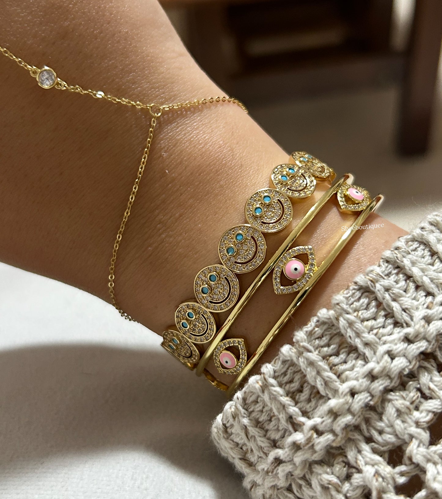 EYES BANGLE