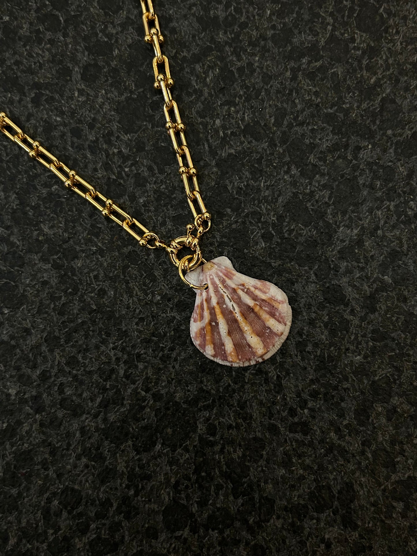 SHELL CHAIN