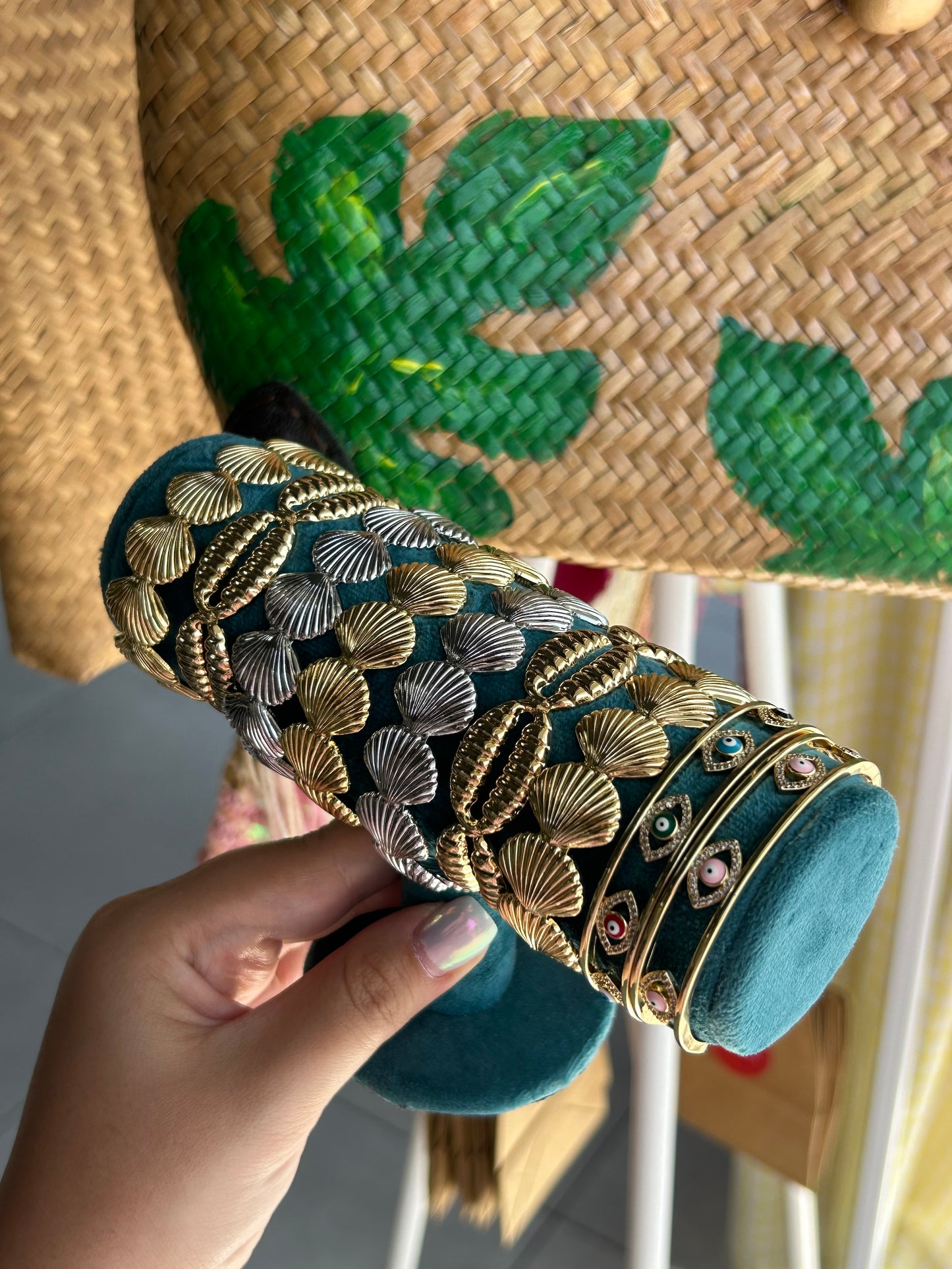 EYES BANGLE