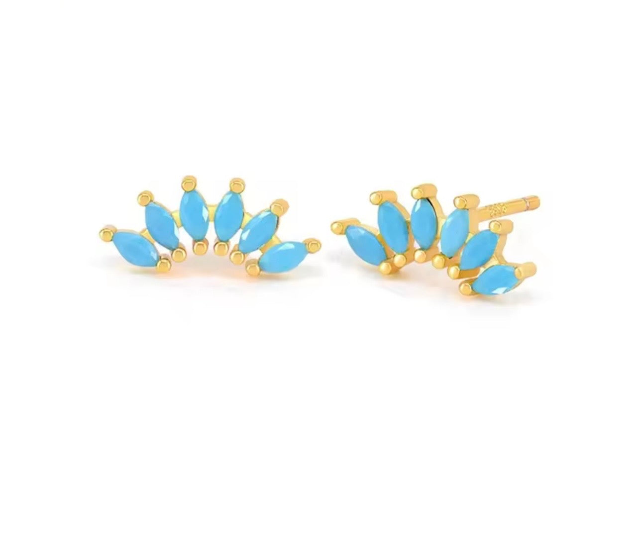 CURVE STUDS