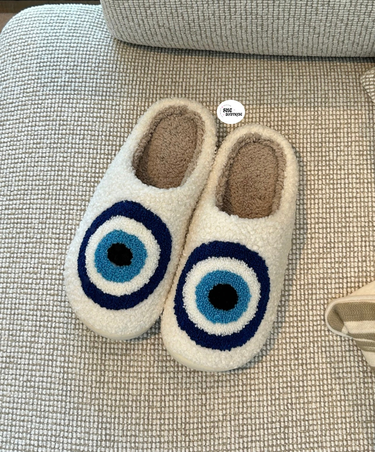 FLUFFY EYE SLIPPERS