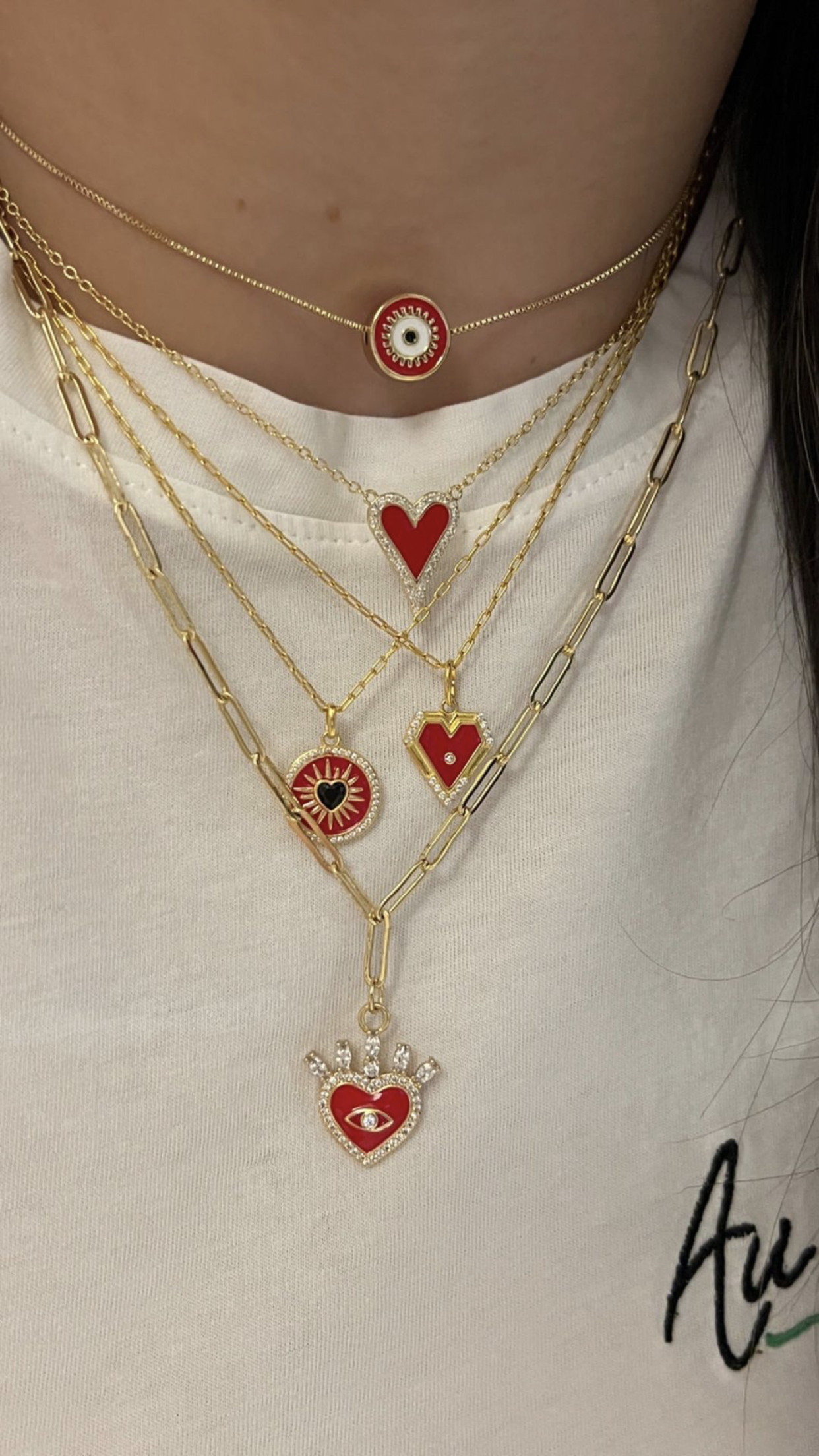 RED HEART NECKLACE